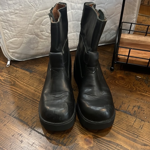 Harley Davidson Boots - Picture 3 of 15